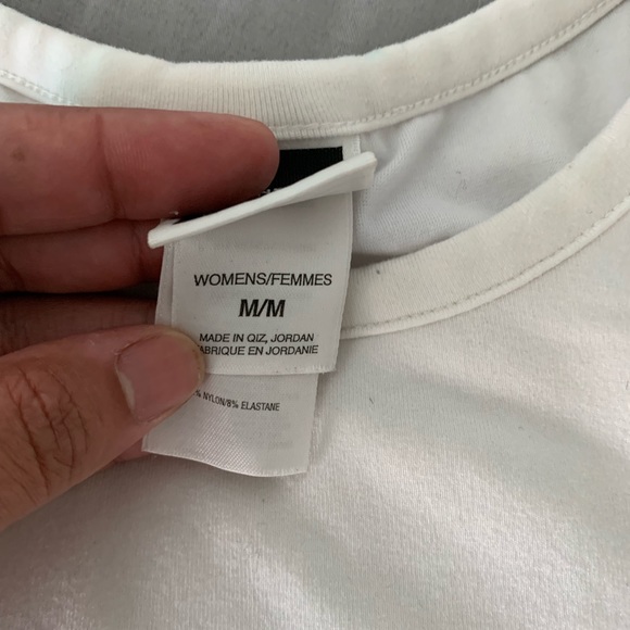 🎉sold🎉The north face womens active tank top sz m - Picture 3 of 3